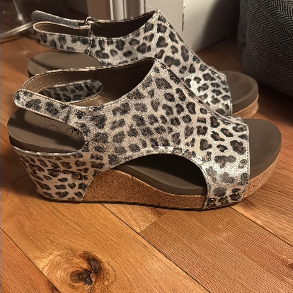 Corkys Taupe and Black Leopard Wedge Sandals - Picture 2 of 3
